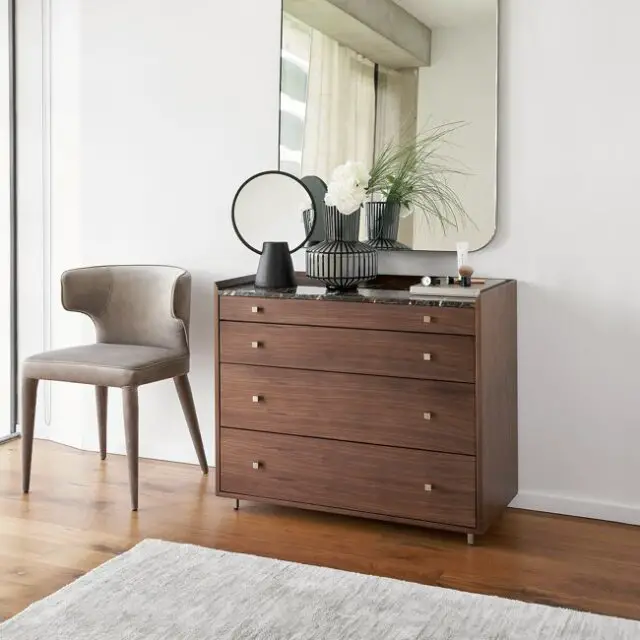 Commode 4 tiroirs plaqué noyer marbre ambré soldes 2026