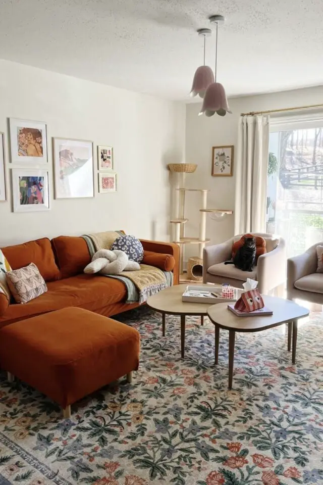 astuces pour sublimer la déco du salon tables basses gigognes forme organique bois séjour contemporain