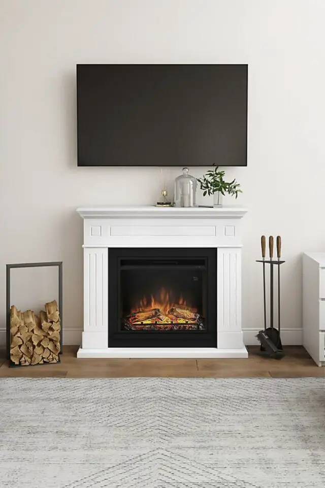 cheminée électrique décorative simple chic et élégante effet vraie cheminée manteau blanc simple et chic 