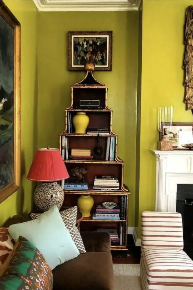 couleur déco histoire génération peinture vert chartreuse nuance vive et acidulée salon canapé marron 