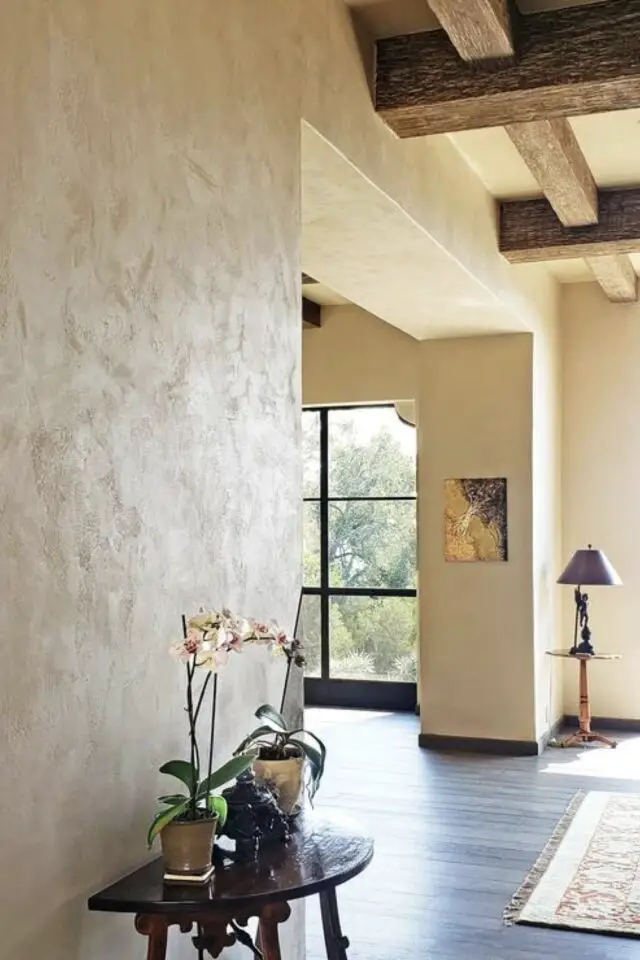 créer texture mur enduit béton ciré chic pièce de vie lumineuse 