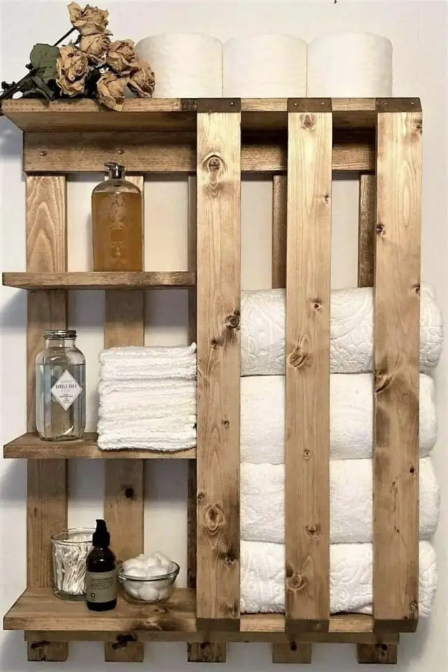 salle de bain déco rustique chic récup bricolage palette rangement mural à faire soi-même idée originale 