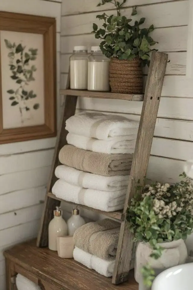salle de bain déco rustique chic transformer ancienne échelle en étagère bricolage récup 