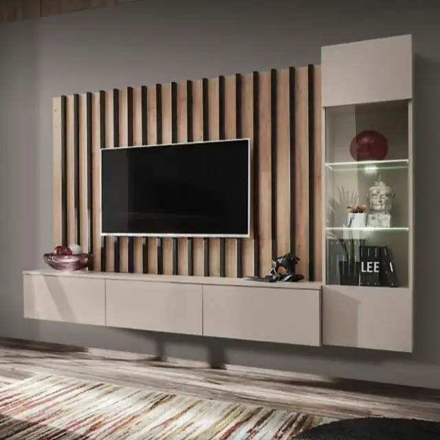 tendances 2026 salon Composition murale TASHYA Meuble TV, vitrine suspendue et panneau mural Chêne Artisan et blanc sable