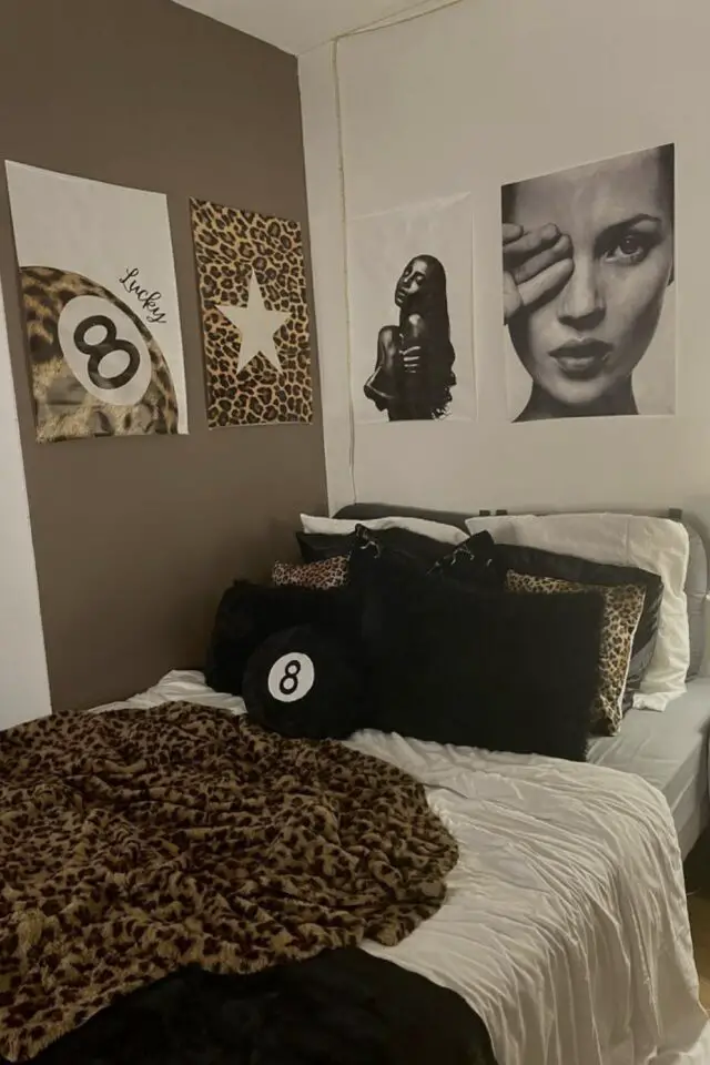 chambre ado couleur mur marron et blanc couverture effet léopard poster noir et blanc chambre ado couleur mur marron et blanc couverture effet léopard poster noir et blanc
