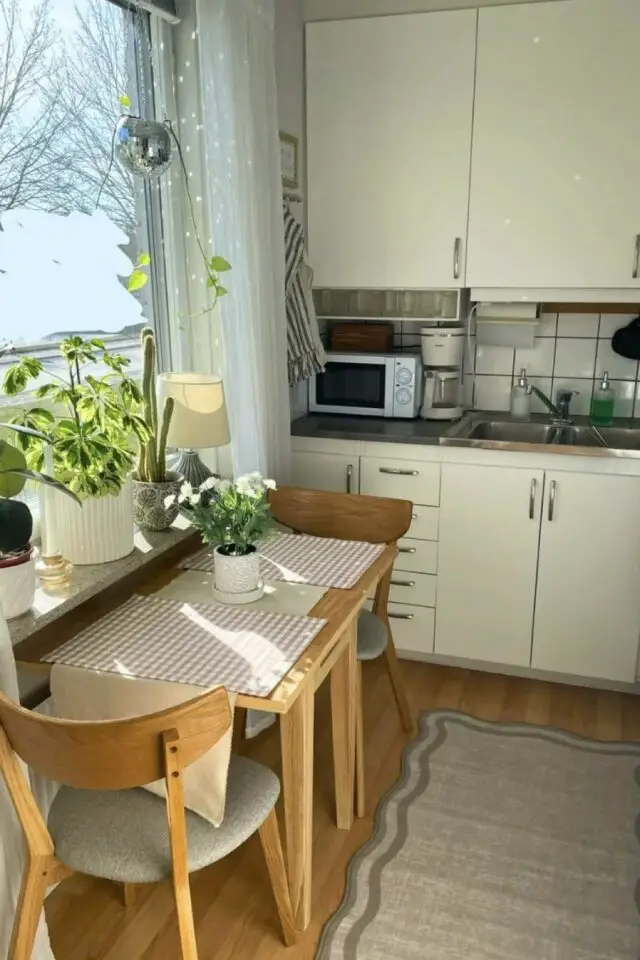 coin repas salle à manger aménagement cuisine petite table pliante 2 personnes facile pas encombrant 