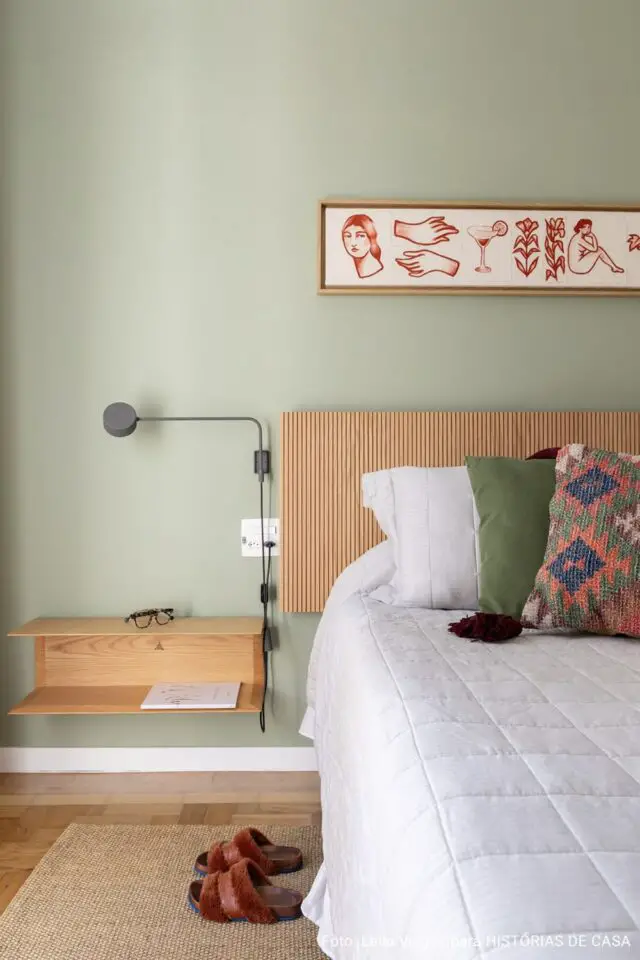 jolie chambre adulte verte et moderne nature tête de lit bois simple esprit minimaliste coloré 