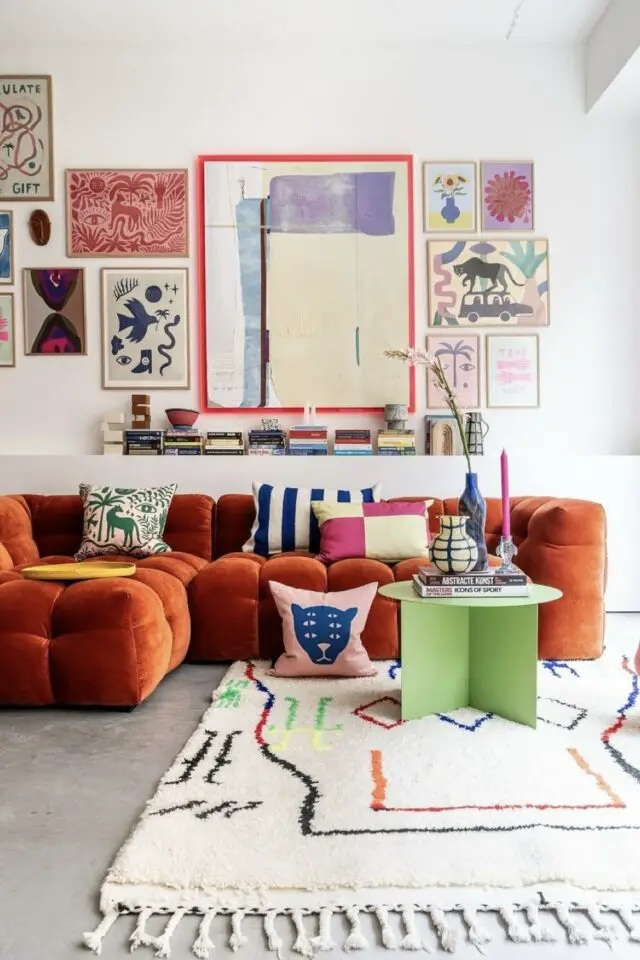 nettoyage canapé en tissu conseils velours capitonné coloré moderne et tendance 