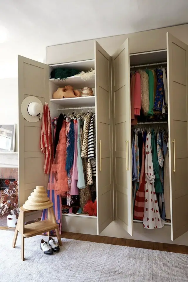 organisation rangement penderie armoire chambre parentale collection de vêtements passion mode
