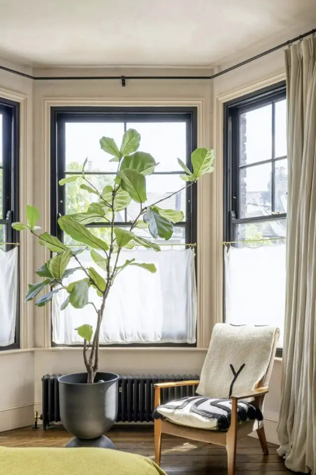 rénovation maison changement fenêtre bow-window bois croisillon salon séjour 