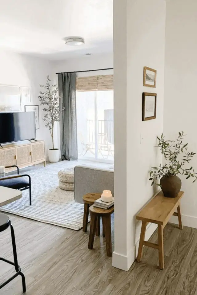 home staging mise en scène à copier espace de passage entre deux pièces mobilier épuré facile à vivre au quotidien décoration simple lumière naturelle home staging mise en scène à copier espace de passage entre deux pièces mobilier épuré facile à vivre au quotidien décoration simple lumière naturelle