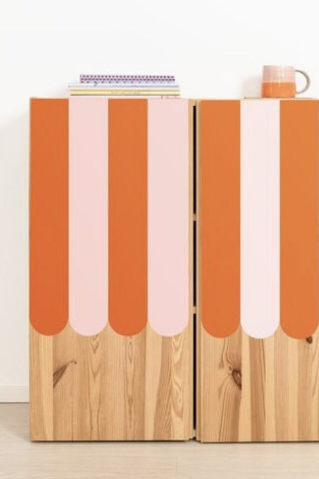relooking armoire enfant en bois stickers moderne rayures rose et orange relooking armoire enfant en bois stickers moderne rayures rose et orange