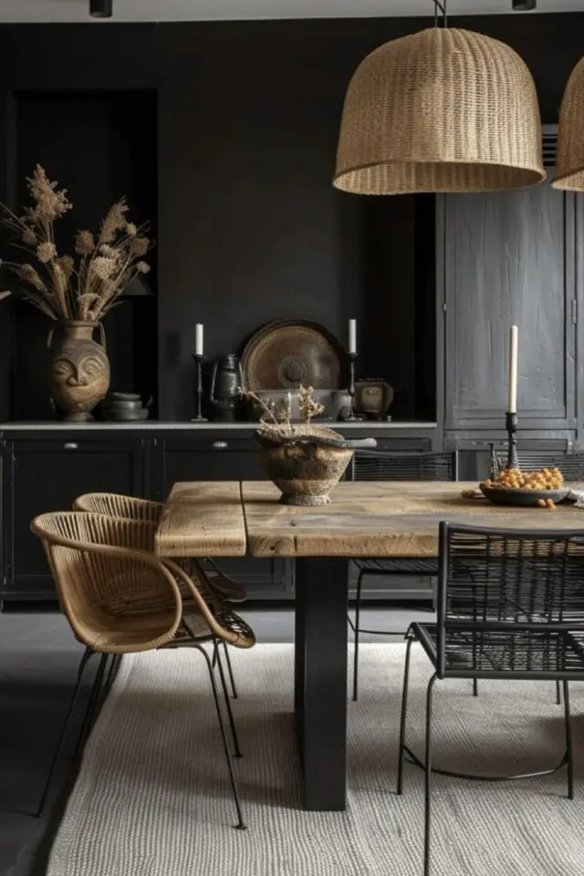 décoration salle à manger style nature indispensable ambiance sourde gris anthracite bois ancien chaises dépareillées 