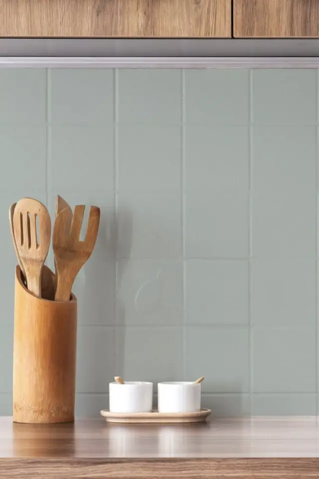 exemple relooking carrelage cuisine peinture couleur douce et moderne crédence 