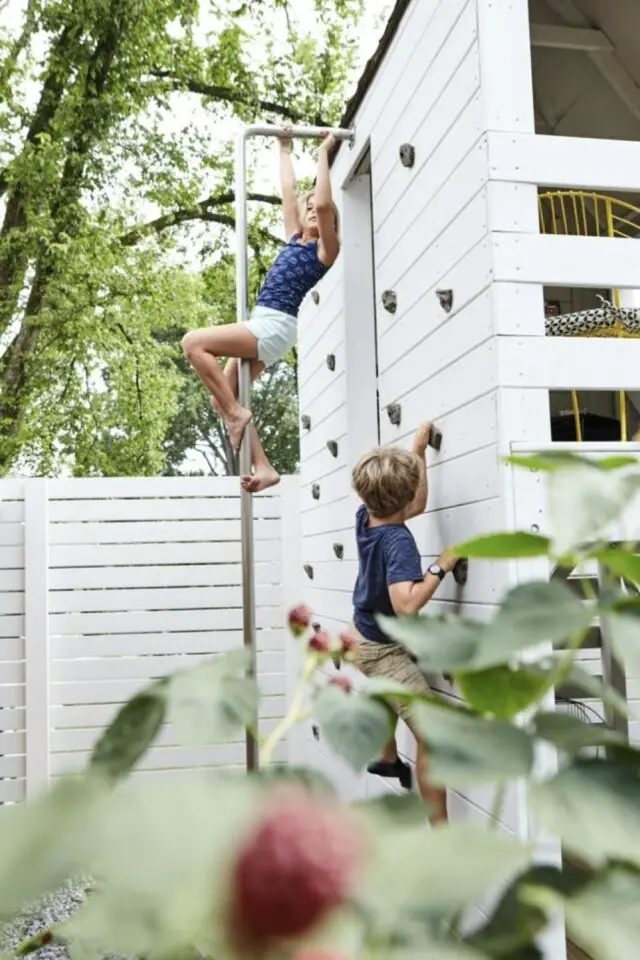 Jeux pour enfant extérieur jardin arrière-cour escalade 