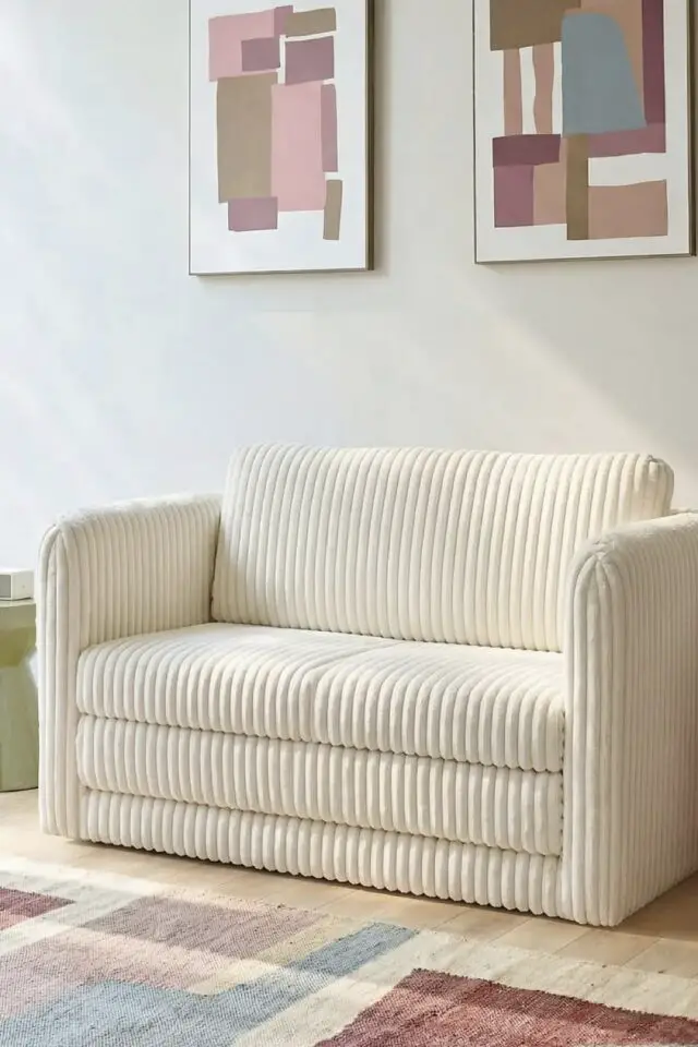 petit canapé-lit convertible moderne pour chambre d'amis velours grosse cote beige 