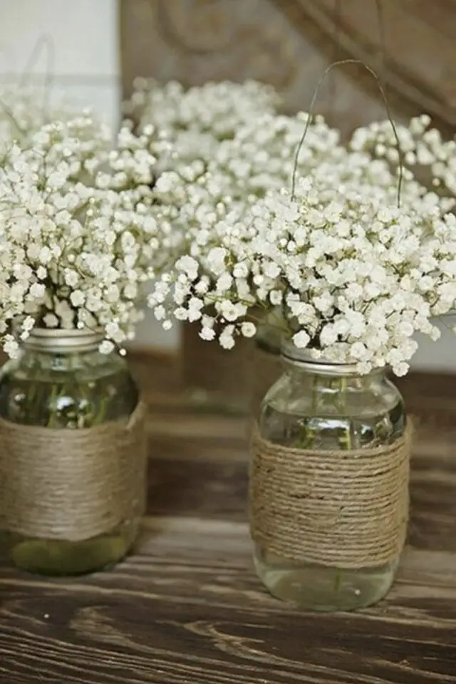 décoration florale à faire soi-même table de communion baptême petit bouquet bocaux de récupération ficelle naturelle décoration florale à faire soi-même table de communion baptême petit bouquet bocaux de récupération ficelle naturelle