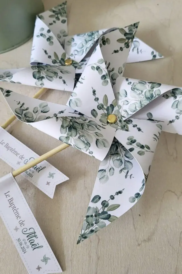 marque-place communion baptême à faire soi-même moulin à vent papier à motif idée originale marque-place communion baptême à faire soi-même moulin à vent papier à motif idée originale