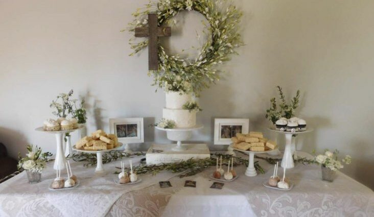 décoration table de communion inspirations modernes et DIY