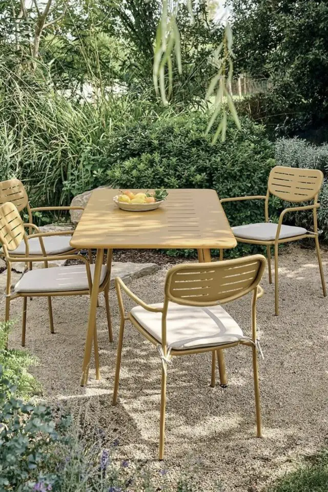 salon de jardin en métal table de repas et chaises astuces nettoyage et entretien enlever rouille salon de jardin en métal table de repas et chaises astuces nettoyage et entretien enlever rouille