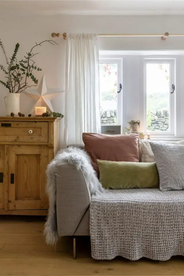 idée déco salon style kinfolk ambiance naturelle et slow canapé gris meuble ancien douceur idée déco salon style kinfolk ambiance naturelle et slow canapé gris meuble ancien douceur