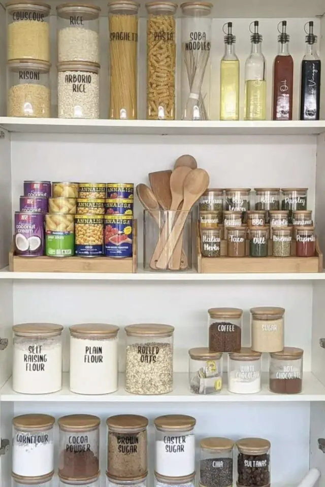 astuce organisation placard cuisine étagères à épices et solutions boites de conserves petit accessoires à étages pour voir ce qu'il y a au fond astuce organisation placard cuisine étagères à épices et solutions boites de conserves petit accessoires à étages pour voir ce qu'il y a au fond