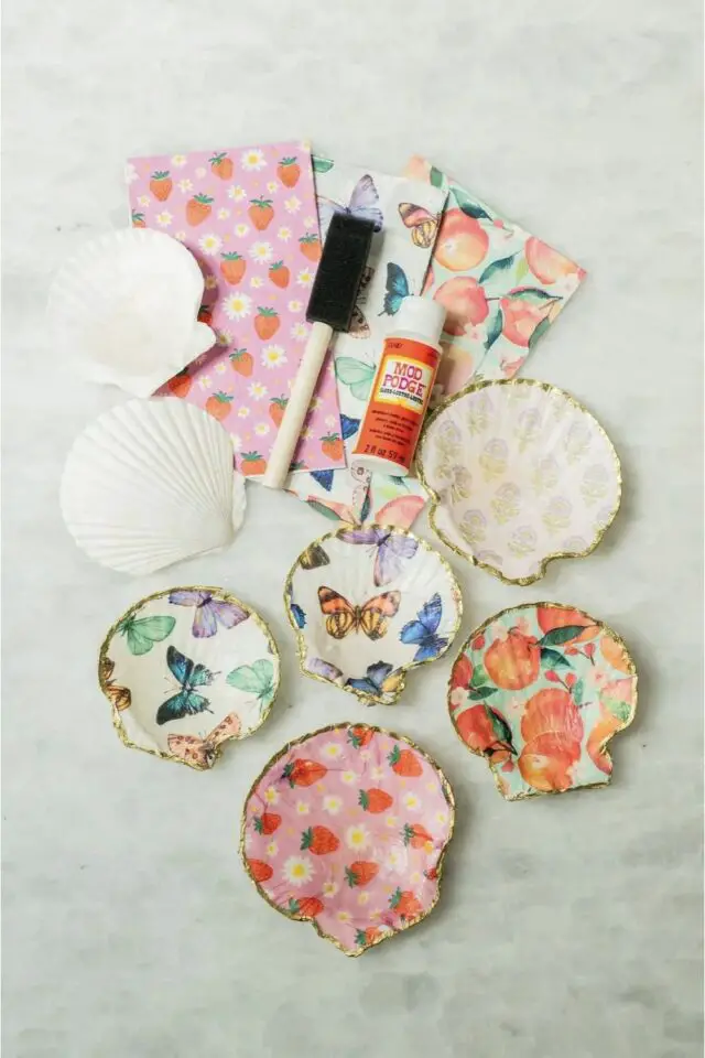 occupation été pour adulte idée DIY décopatch sur coquillage Saint Jacques occupation été pour adulte idée DIY décopatch sur coquillage Saint Jacques