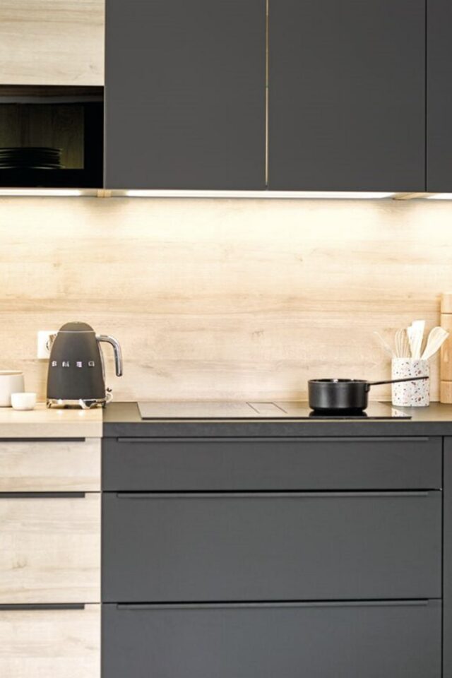 cuisine couleur tendance 2026 noir mat et bois épuré moderne et chaleureux cuisine couleur tendance 2026 noir mat et bois épuré moderne et chaleureux