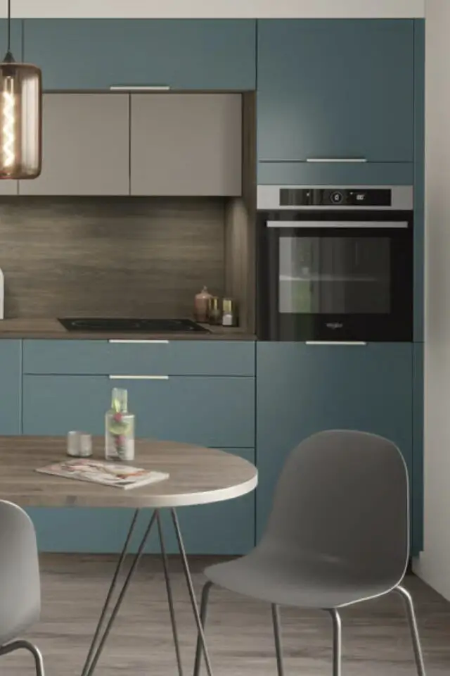 idée couleur cuisine moderne bleu paon implantation en linéaire ouvert sur la salle à manger idée couleur cuisine moderne bleu paon implantation en linéaire ouvert sur la salle à manger