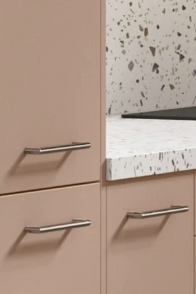 Décoration cuisine moderne plan de travail en terrazzo meuble rose poudré couleur tendance Décoration cuisine moderne plan de travail en terrazzo meuble rose poudré couleur tendance