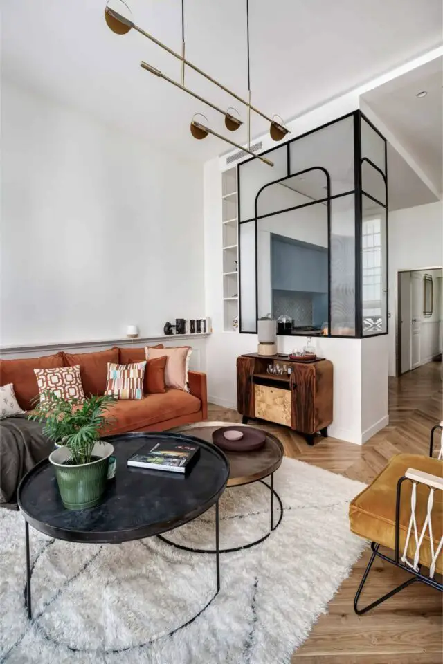 appartement parisien avec du cachet verrière style art déco séparation cuisine et salon appartement parisien avec du cachet verrière style art déco séparation cuisine et salon