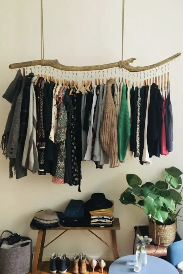 penderie chambre DIY bricolage projet facile récup branche d'arbre 
