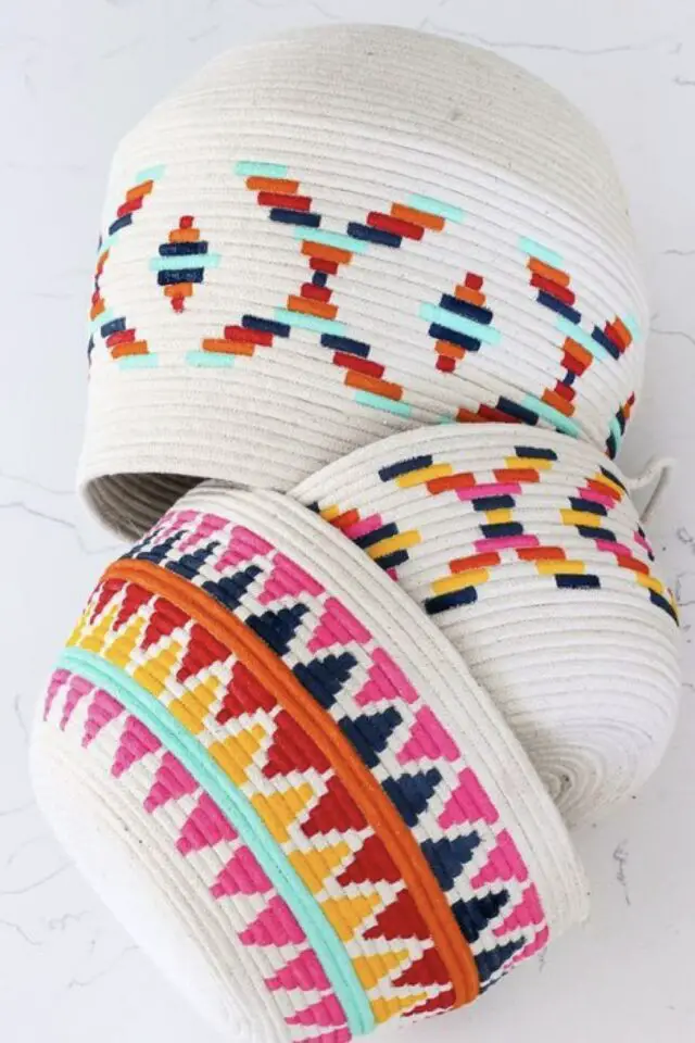 DIY panier relooking motifs ethniques colorés peint exemple à copier DIY panier relooking motifs ethniques colorés peint exemple à copier