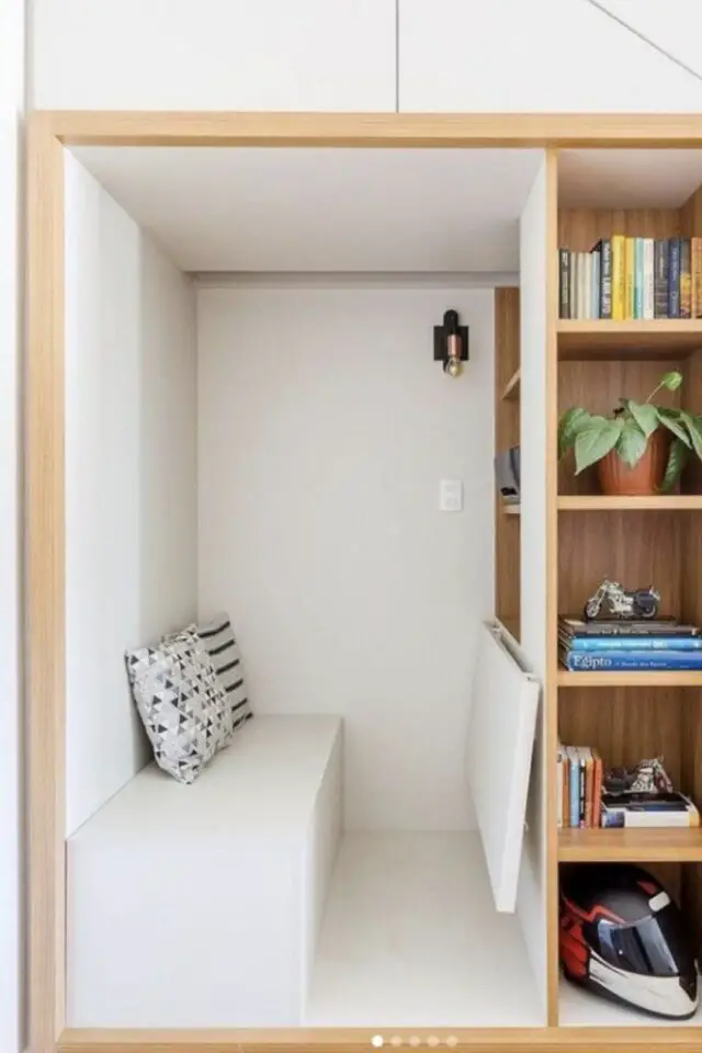 Bureau design sous les escaliers nook caisson avec banquette tablette murale rabattable étagères Bureau design sous les escaliers nook caisson avec banquette tablette murale rabattable étagères