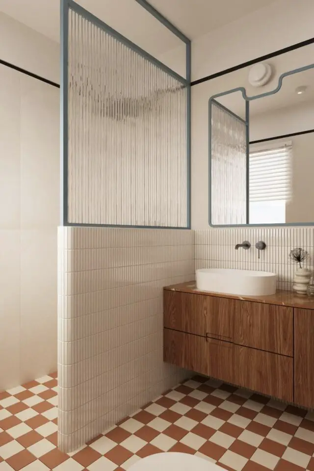 séparation toilettes salle de bain idée moderne muret surplombé d'une verrière en verre texturé rénovation pièce d'eau aménagement d'espace séparation toilettes salle de bain idée moderne muret surplombé d'une verrière en verre texturé rénovation pièce d'eau aménagement d'espace