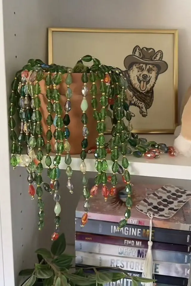 idée bricolage original avec des perles plantes d'intérieur loisir créatif adulte 