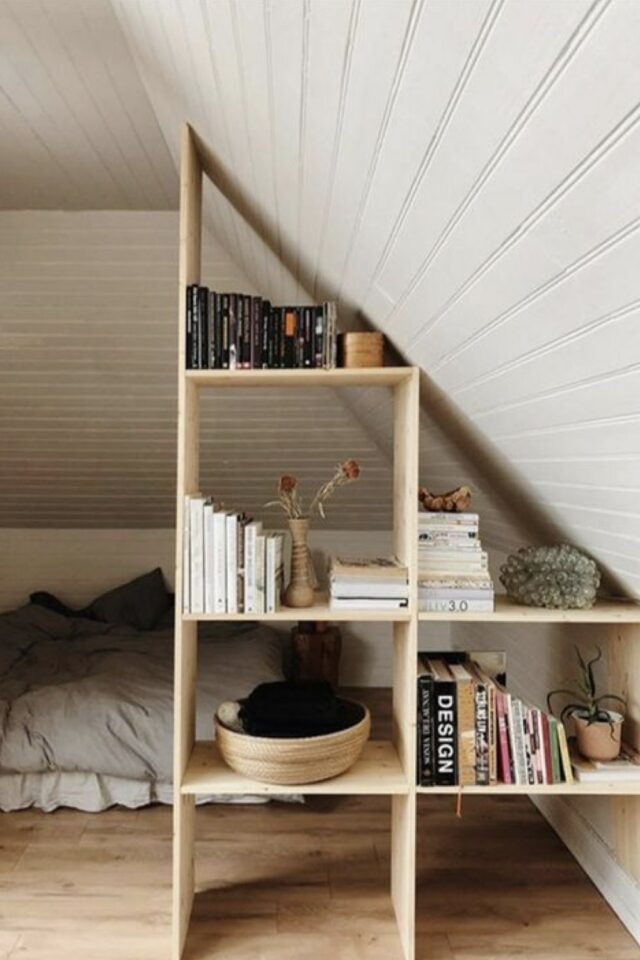 étagère sur mesure sous-pente de toit chambre mansardée meuble bibliothèque moderne étagère sur mesure sous-pente de toit chambre mansardée meuble bibliothèque moderne