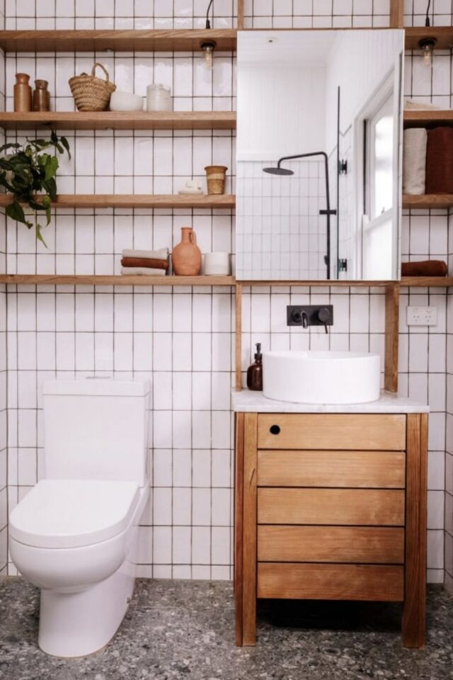 rangement petite salle de bain étroite en longueur étagère murale au dessus toilettes et meuble vasque rangement petite salle de bain étroite en longueur étagère murale au dessus toilettes et meuble vasque