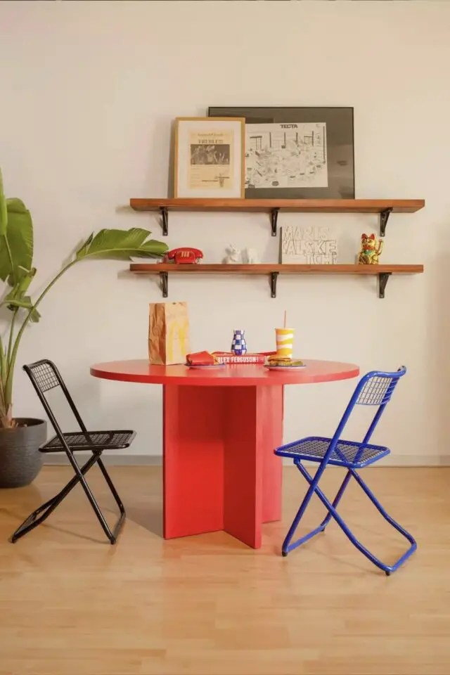 idée déco table ronde au quotidien petite design couleur chaise pliante 